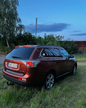 Mitsubishi Outlander cena 49650 przebieg: 141000, rok produkcji 2013 z Wieruszów małe 79